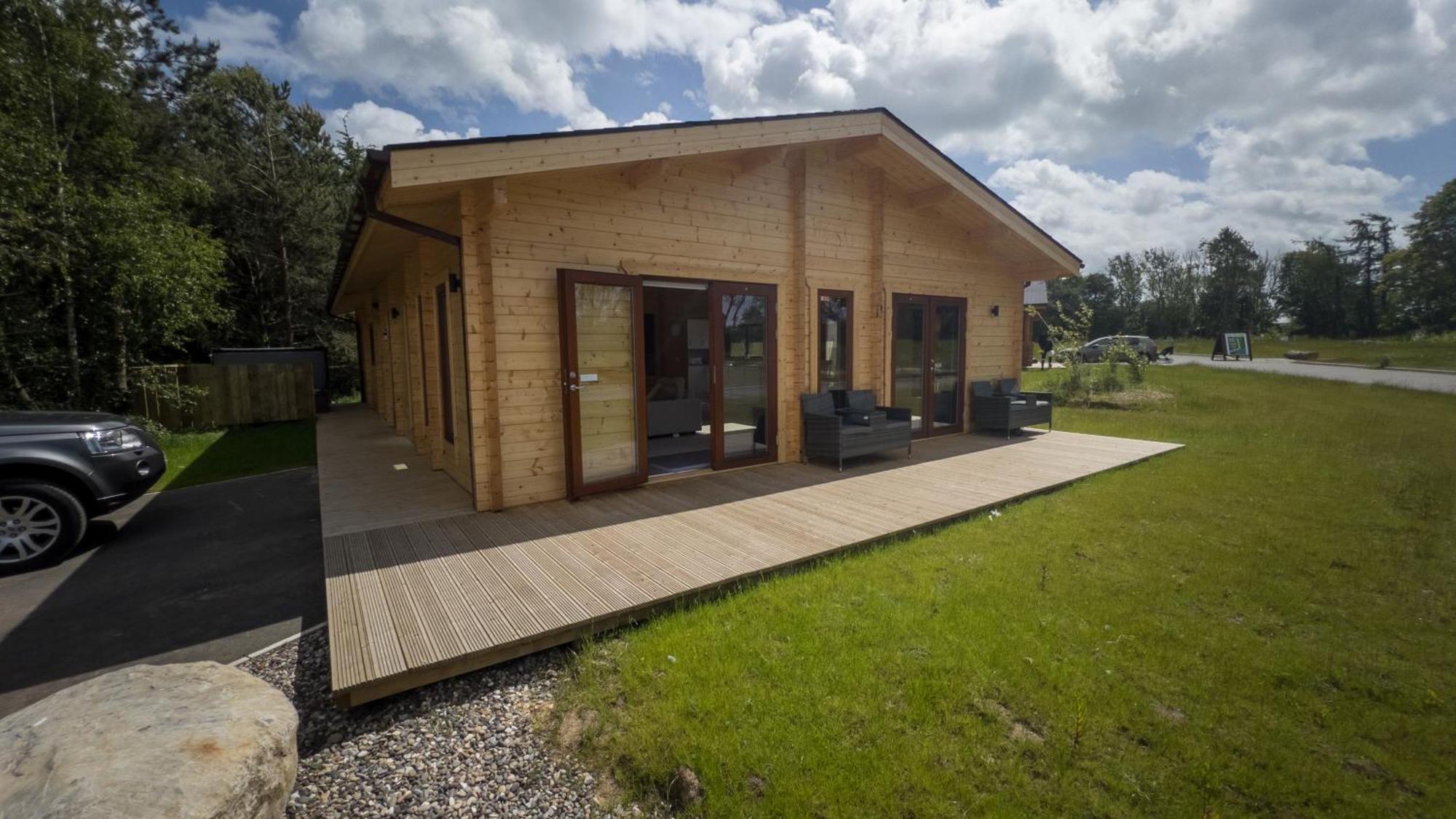 Sundance Lodge, Fantastic New Cabin With Hot Tub - Sleeps 6 - Largest In Felmoor Park Morpeth Room photo